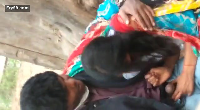 Desi Lover Blowjob In Park