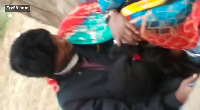 Desi Lover Blowjob In Park