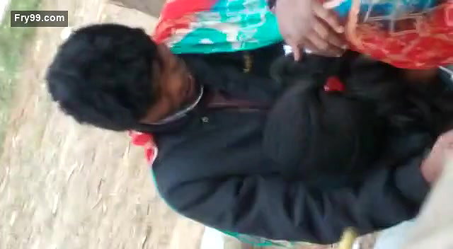 Desi Lover Blowjob In Park