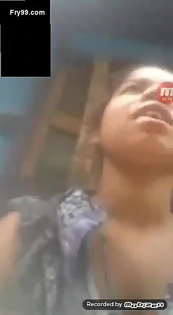 Village Bhabi Showing On VideoCall 4Clip marge