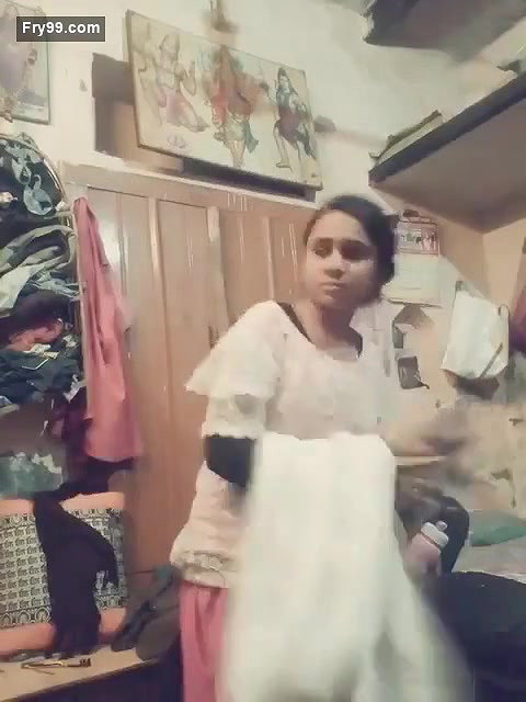Beautiful Indian Cute Collage Girl Showing Pussy During Period With Talk