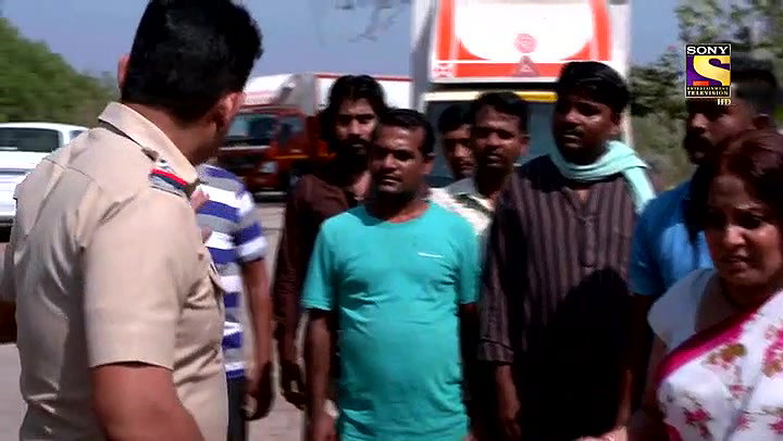 hot girl in saree and aunty anvel show from crime patrol