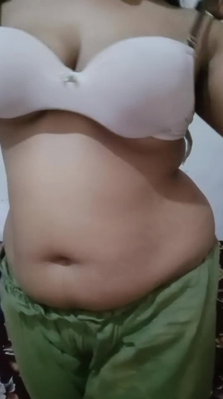 Bhabi full mazay ma boobs pressing