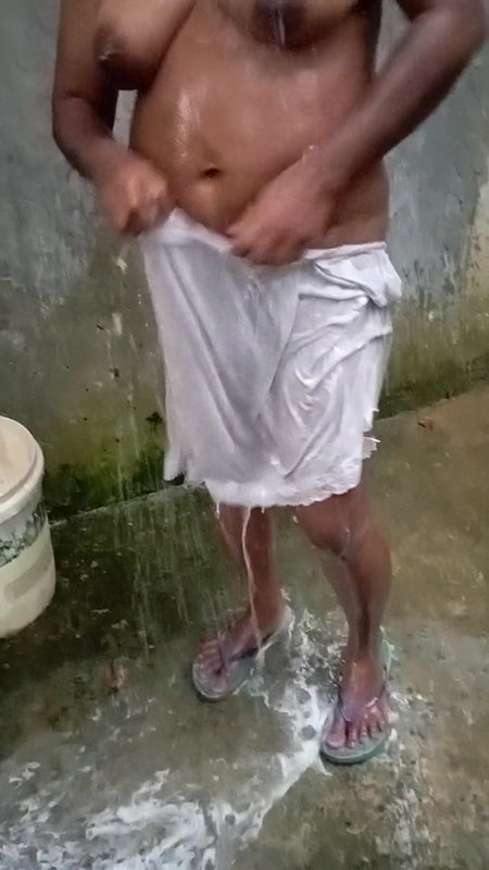 Beautiful sister bath hot video