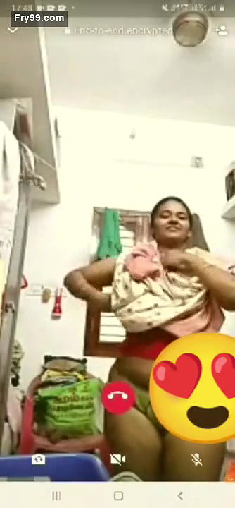Sexy Desi Girl Showing Her Big boobs and Pussy