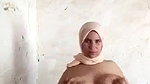 Huge Boobs Milf Showing