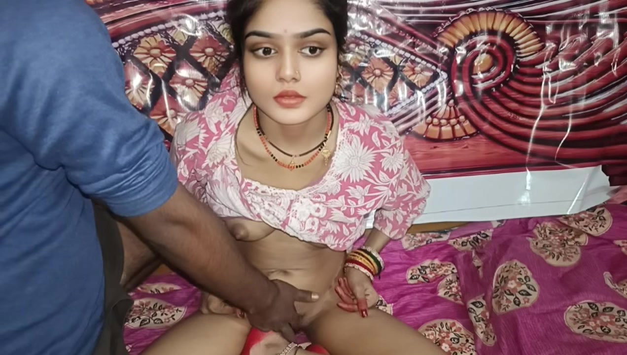 Indian desi porn star calling her boyfriend to Phuket with hug cock man she is alone in home