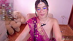 Horny babe in saree without blouse Exposing Boobs