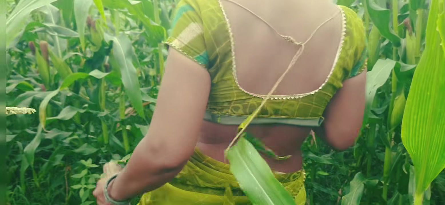 Desi Girl’s Outdoor Indian Village Girl Outside