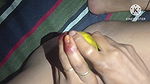 Aurat Ne khira se masturbation Kiya