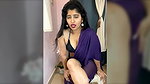 Sexy desi Girl Shows her Boobs