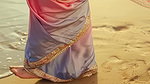 Hania Aamir MESMERIZING BEAUTY IN SAREE ON BEACH SHOOT HQ VIDEO 22