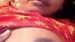 Bangladeshi Bhabhi Shows Her Boobs On VC