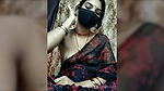 Bengali Bhabhi in saree without blouse showing boobs 22