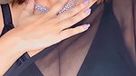 HORNY BEAUTY Dikhati nahi bas … Ehsaas karvati hai … Deep Cleavage