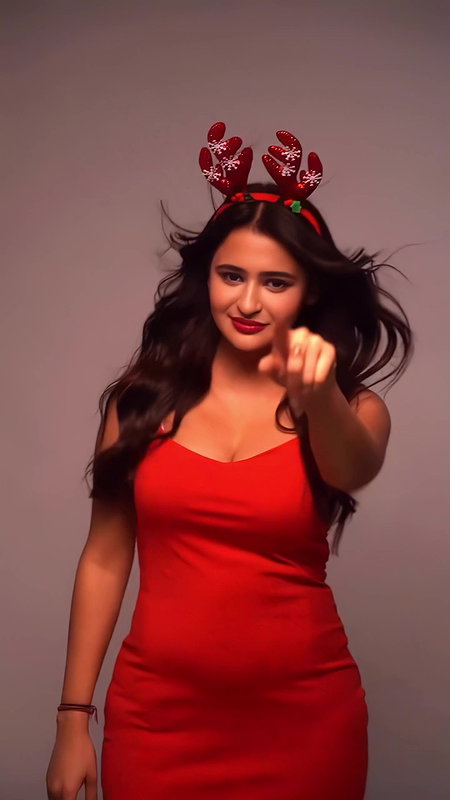 PRAKRITI PAVANI CUTE BOOBS CLEAVAGE TEASE 22