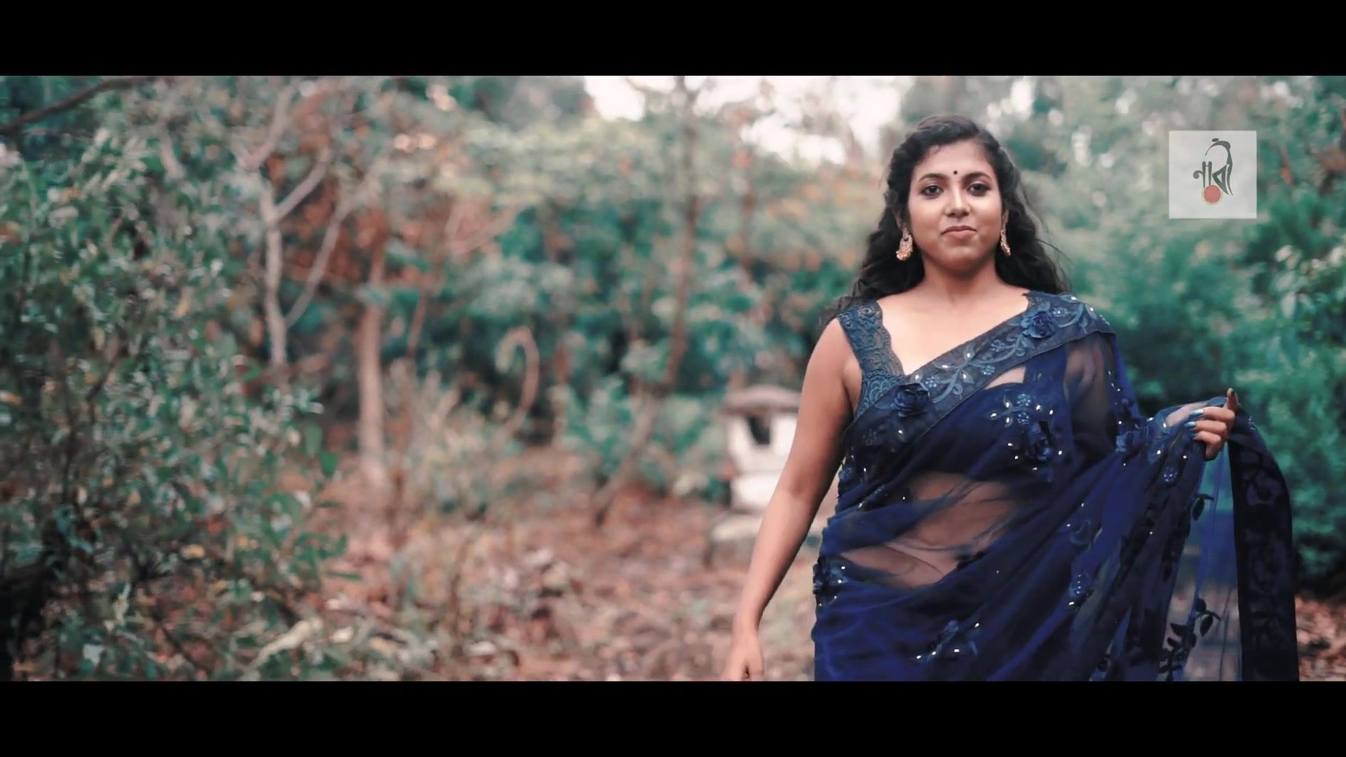 Roohi Roy deep navel saree Naari – Mydesi.net