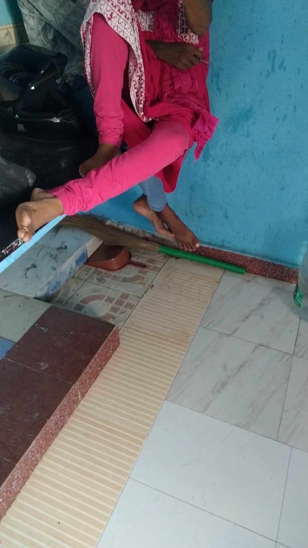 Frame 10