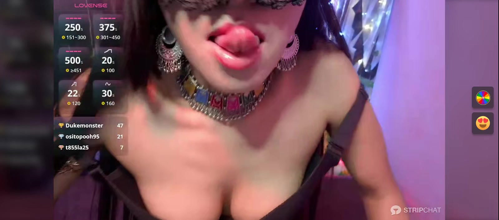 Sexy Bhabhi in Saree openning blouse Exposing Boobs2