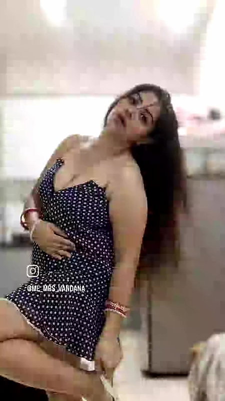 Youtuber Vandhana 6