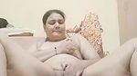 Desi fatty aunty fing her hot pussy