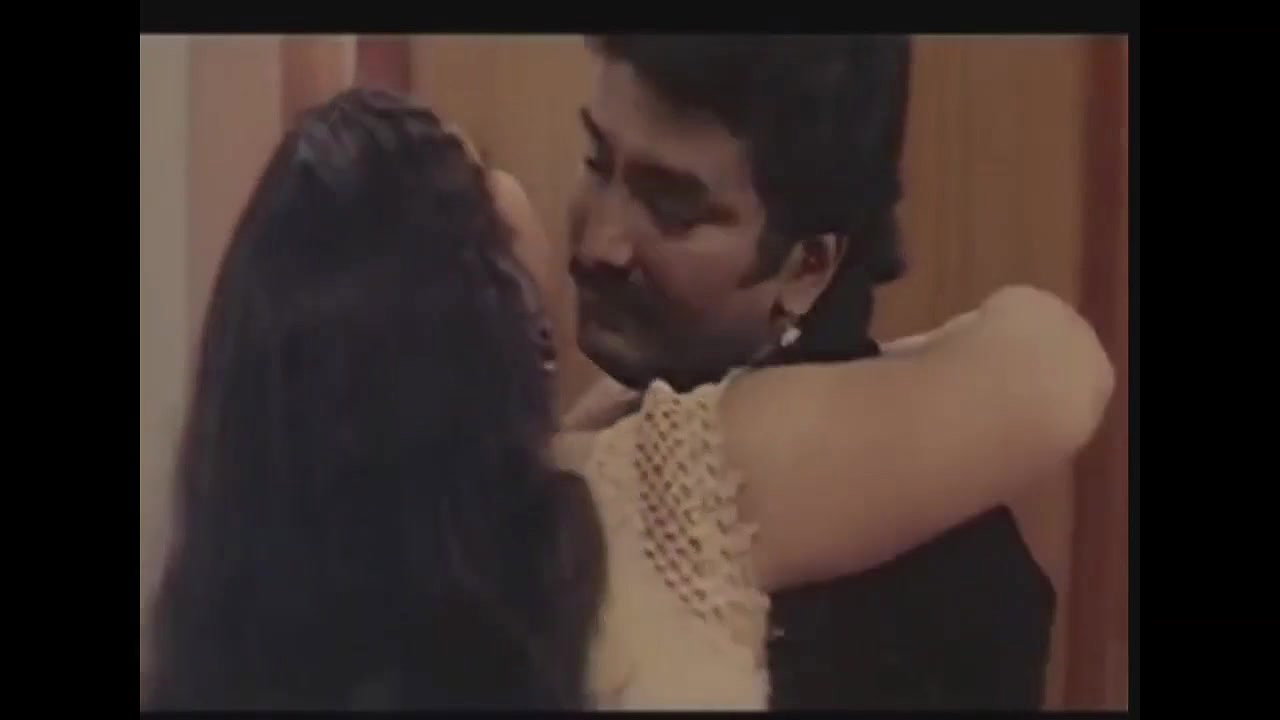 Seducing Mallu Maria