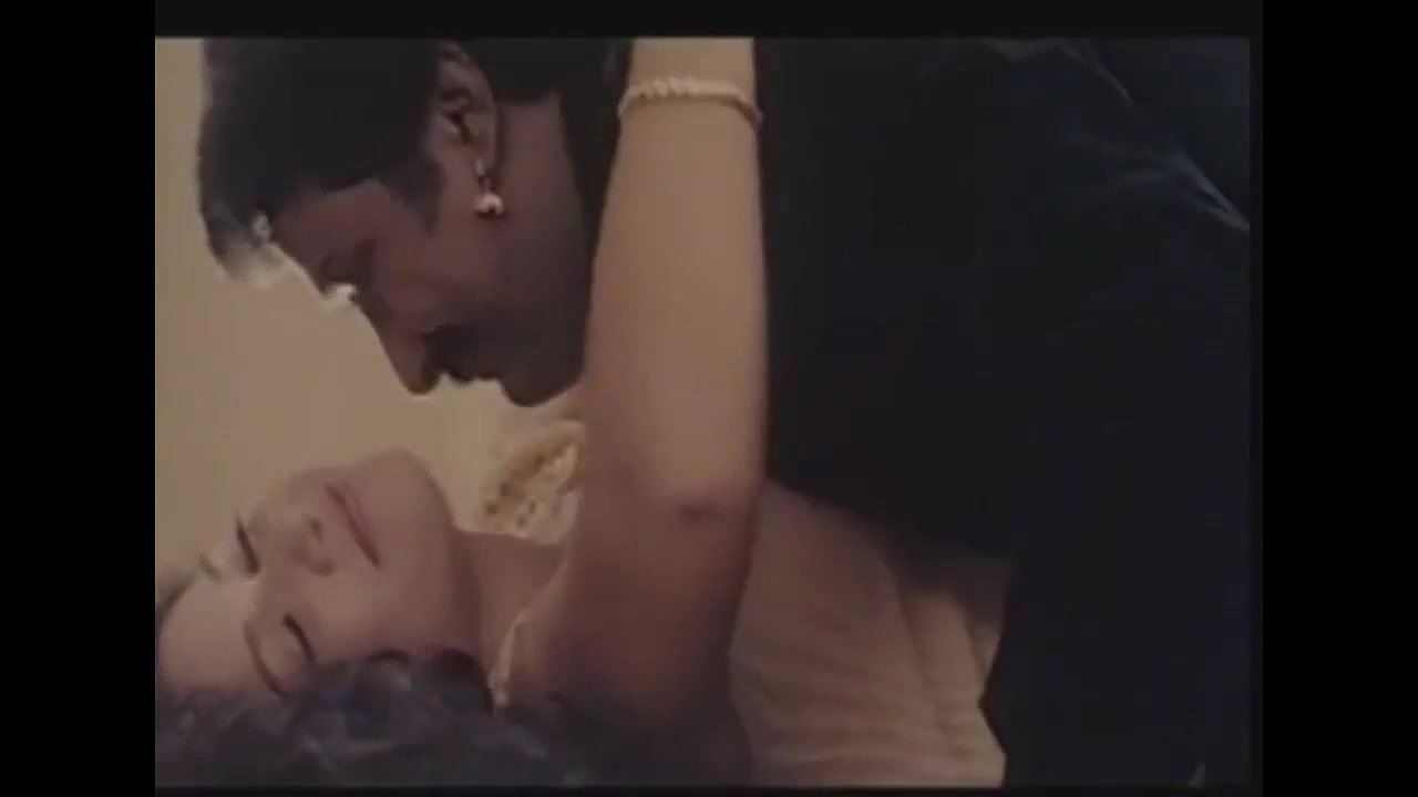 Seducing Mallu Maria