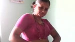 mature bhabhi wearing saree