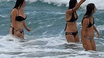 Teen girls bathing in bikini – voyeur capture