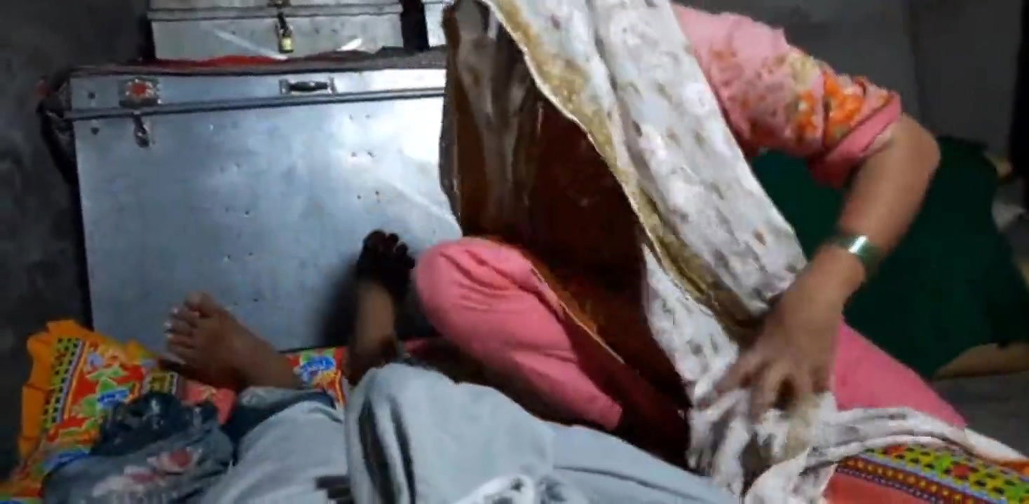 Devar ne apne bhabhi ki chut me chudai kiya desi indian hindi sex video Viral