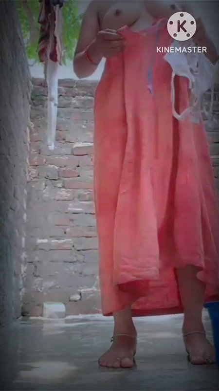 Hiddan camera recorded hot beautiful fitness body sexy naked girl real hot video,,,,Secretly Leaked