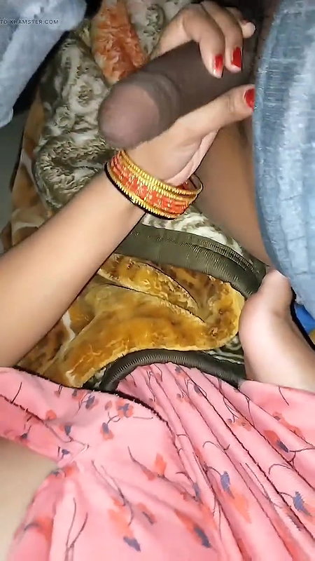 Land khada karti hui meri bibi
