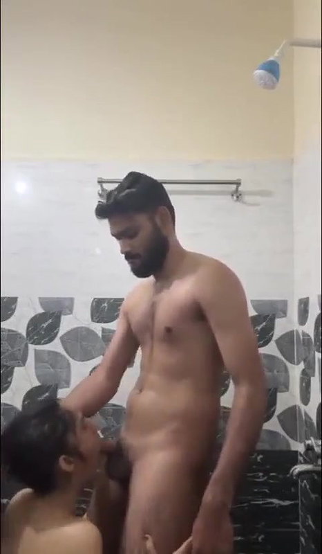 Part 1. Desi Girl Romance with Her Boyfriend in Bathroom
