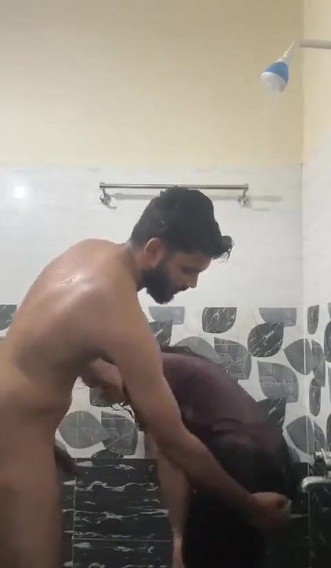Part 1. Desi Girl Romance with Her Boyfriend in Bathroom