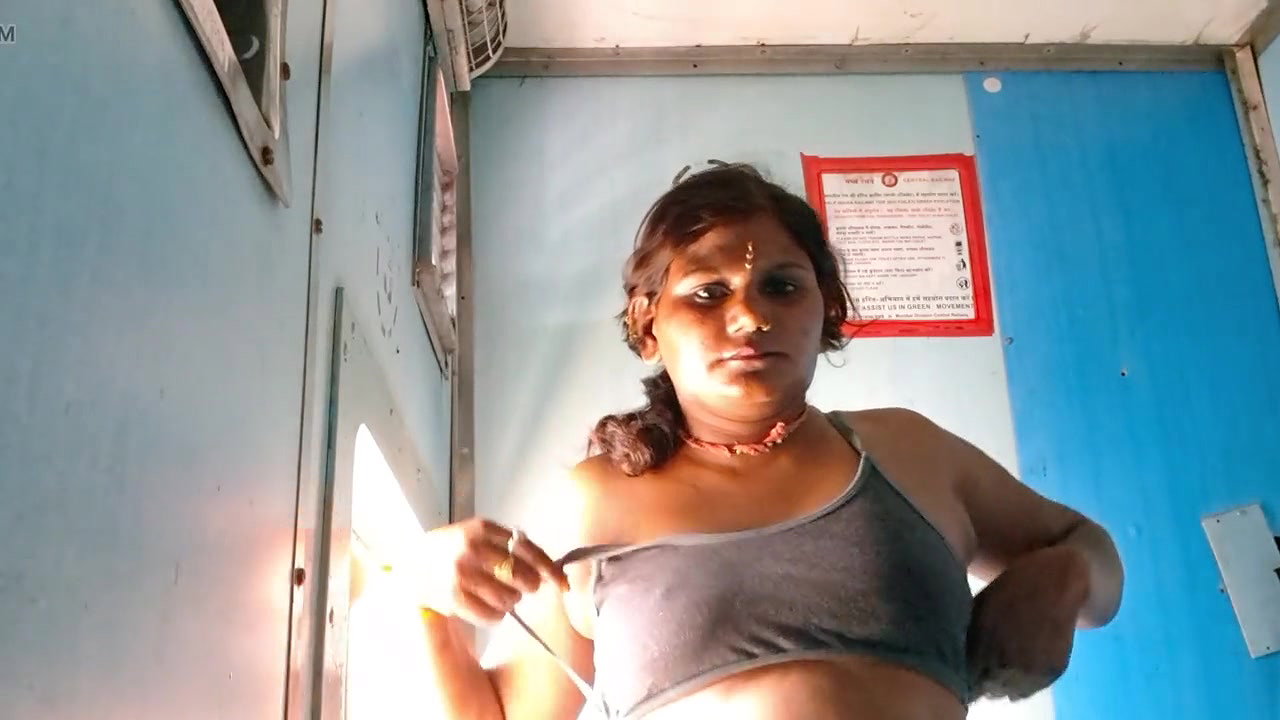 Soni Bhabhi Ko Raat Me choda aur gaand Mari indiansoni Village Bhabhi Hindi Sex
