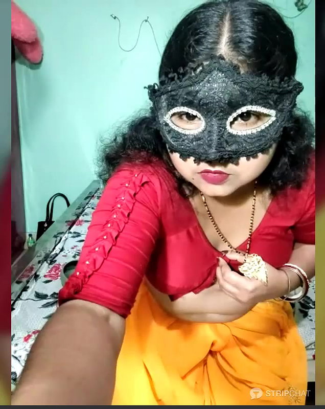 Mourani24 Stripchat ticket show