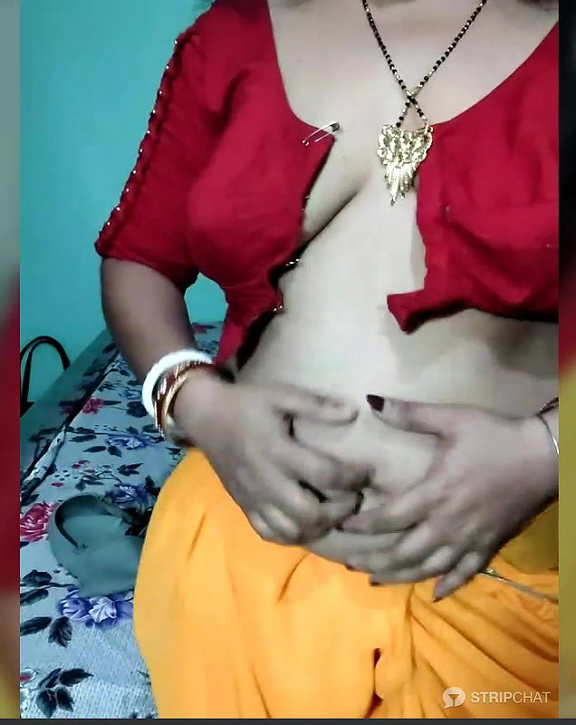Mourani24 Stripchat ticket show