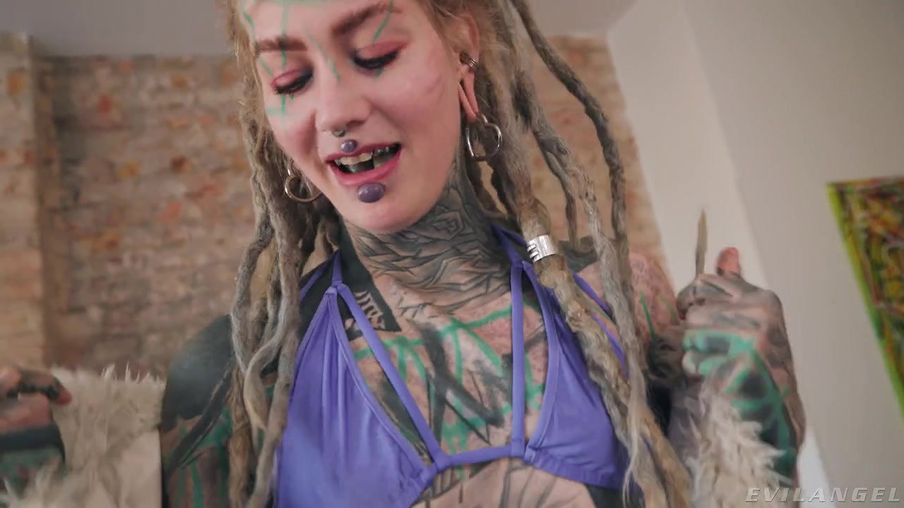 Anuskatzz – Body Covered With Ink And Face With Hot Jizz