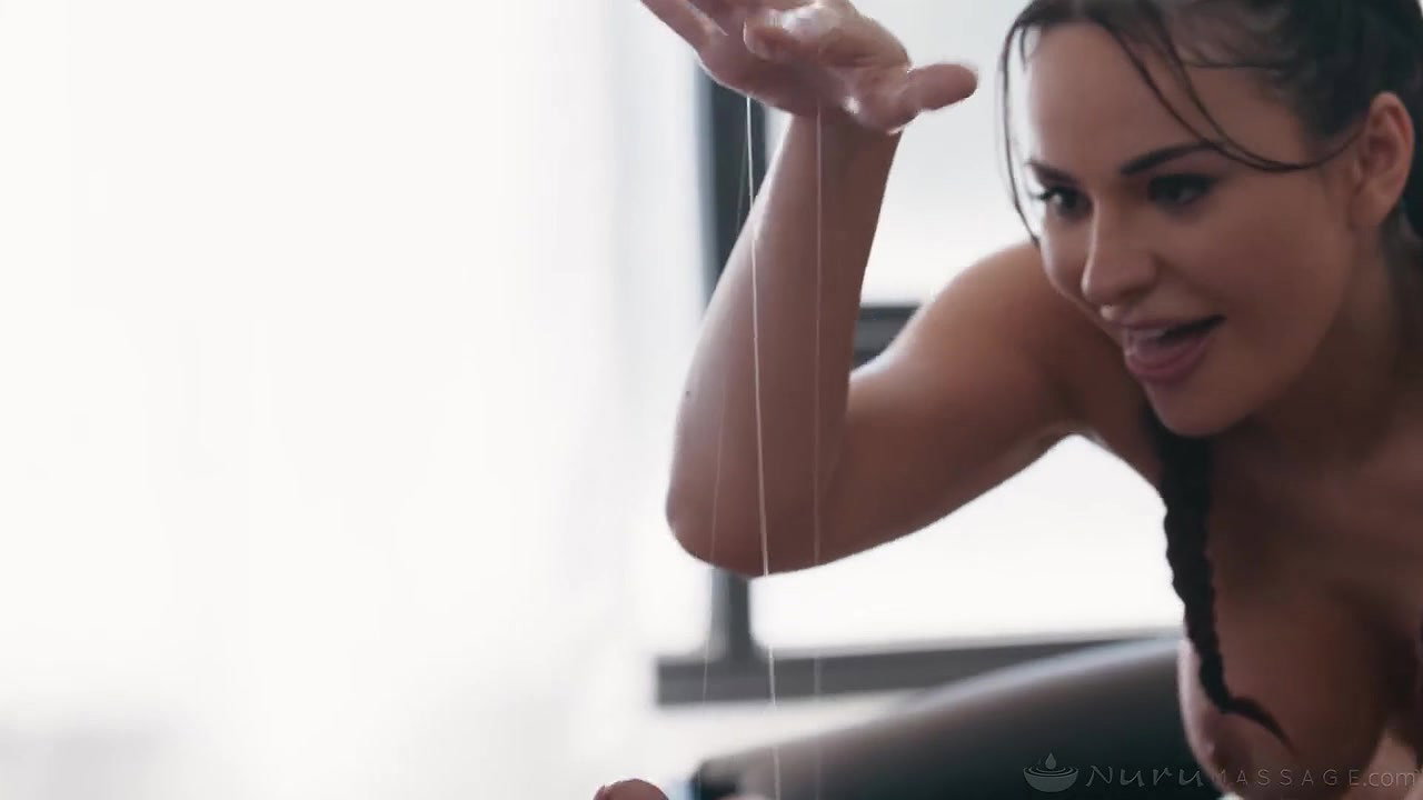 Aviana Violet – Busty Nuru Masseuse