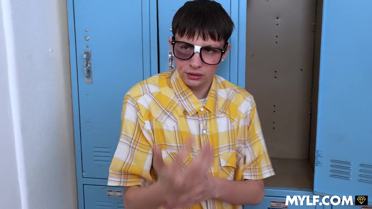 Charlie Valentine – Suck The Bully Out Of Him