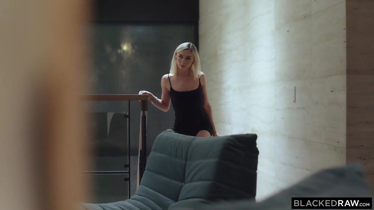 Chloe Temple – BIg Cock Finishes On Blondie Face