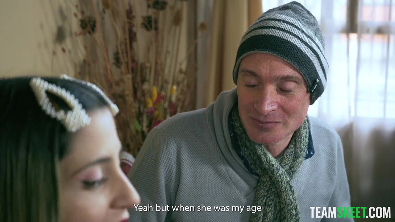 Divina Maruuu – Family Action