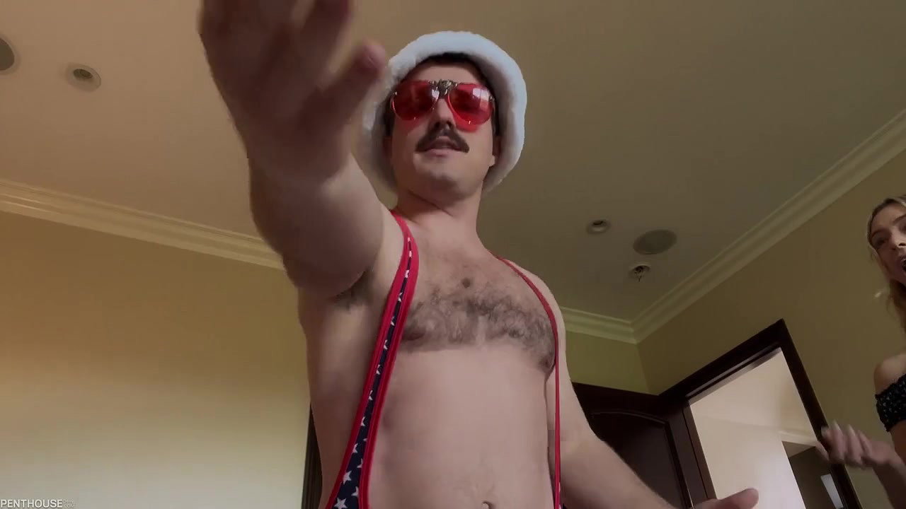 Dylan Moore – Live Stream