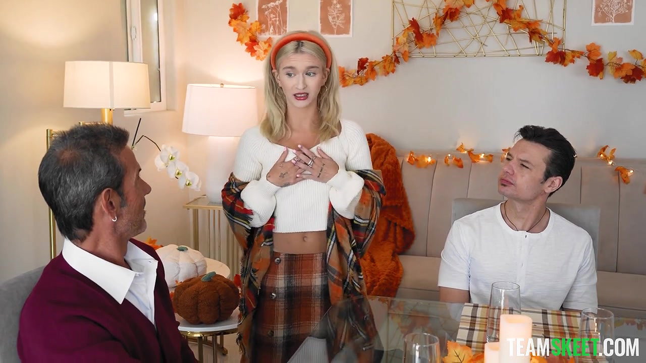 Emma Rosie – Tight Cunt Is Ready For Big Cocks
