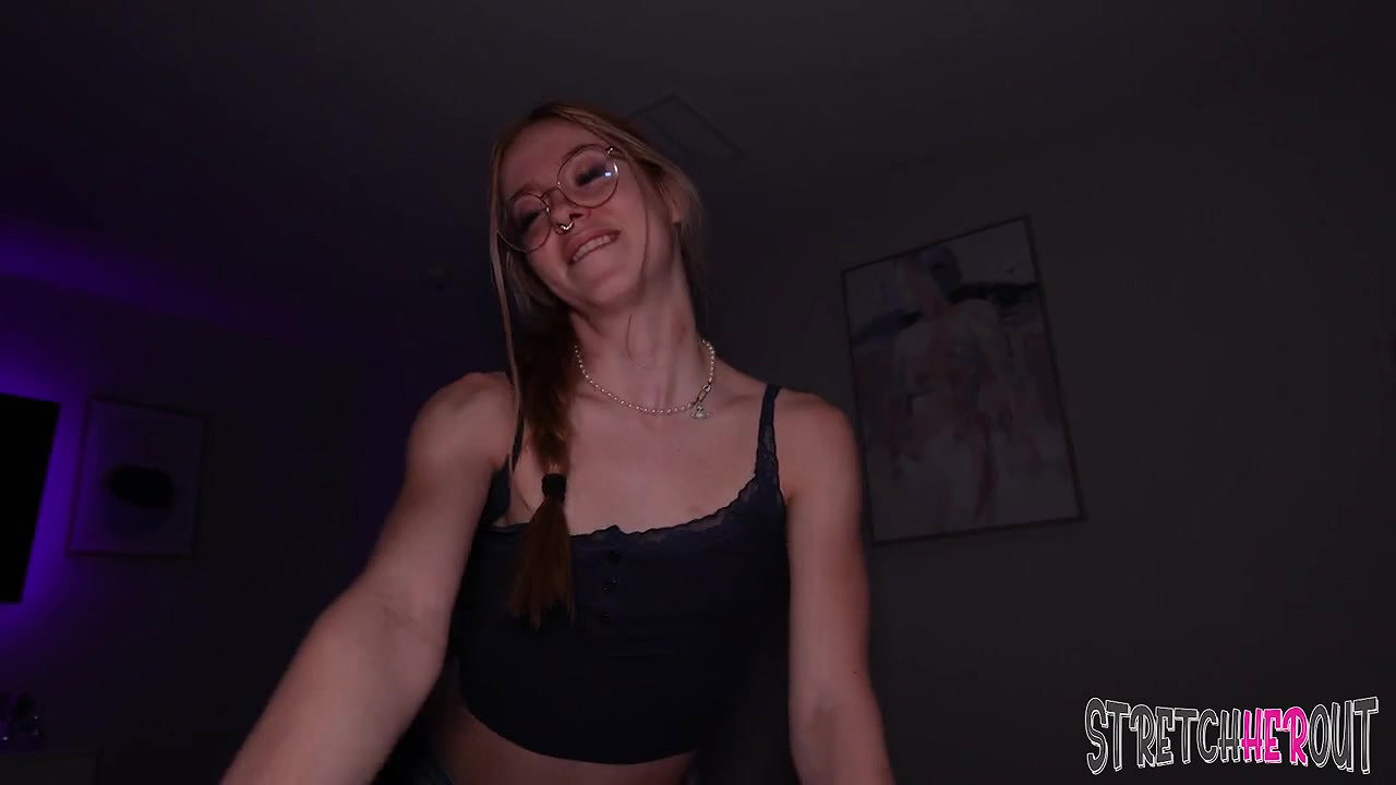 Explicit Kait – Skinny Redhead Trying Anal Sex