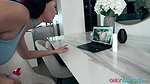 Foxy Dreams – Prank With Glue Cost Her Creampie