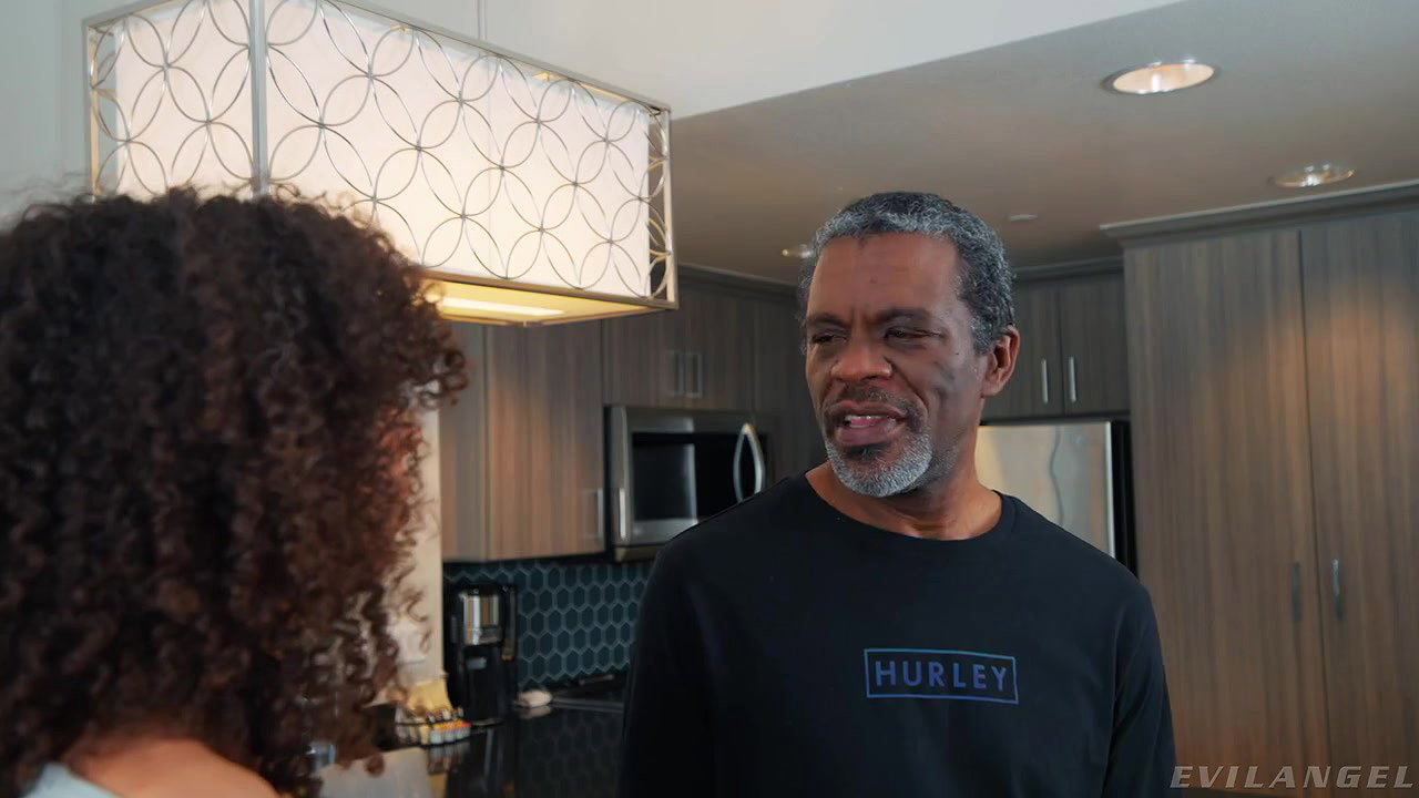 Frecklemonade – Huge Black Cock For Busty Ebony