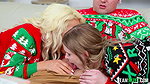 Harlow West & Taylor Vixxen – Filthy Christmas Threesome