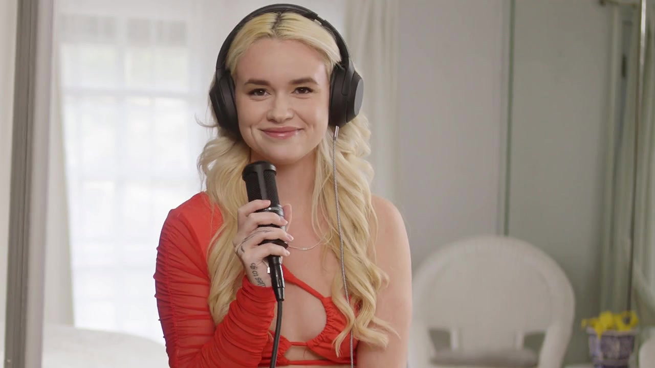 Khloe Kingsley – Hairy Muff Covered In Cum