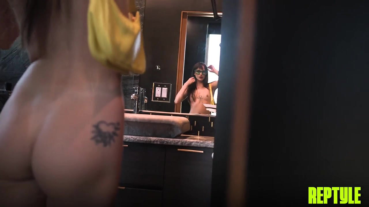 Lana Smalls – Trying To Fix Rebel Teen